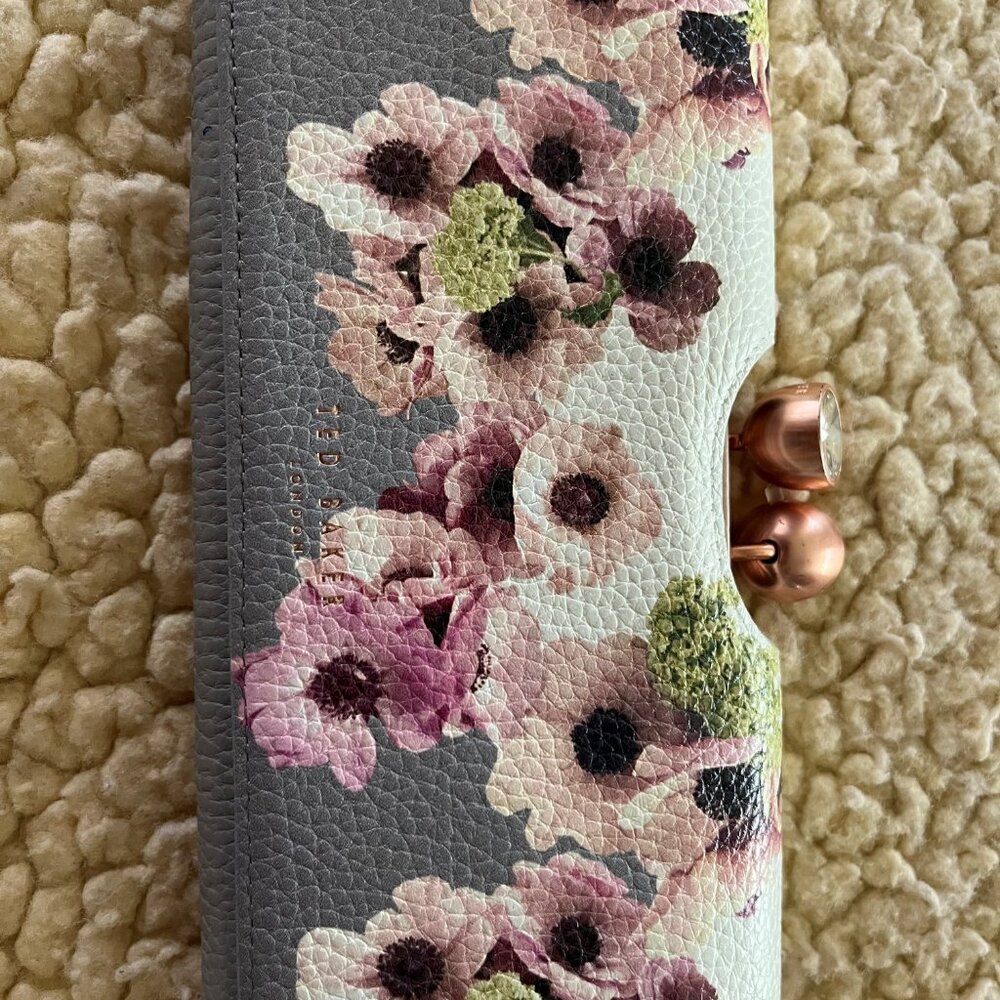 Ted Baker of London women's floral pebbled leather envelope wallet - gently used